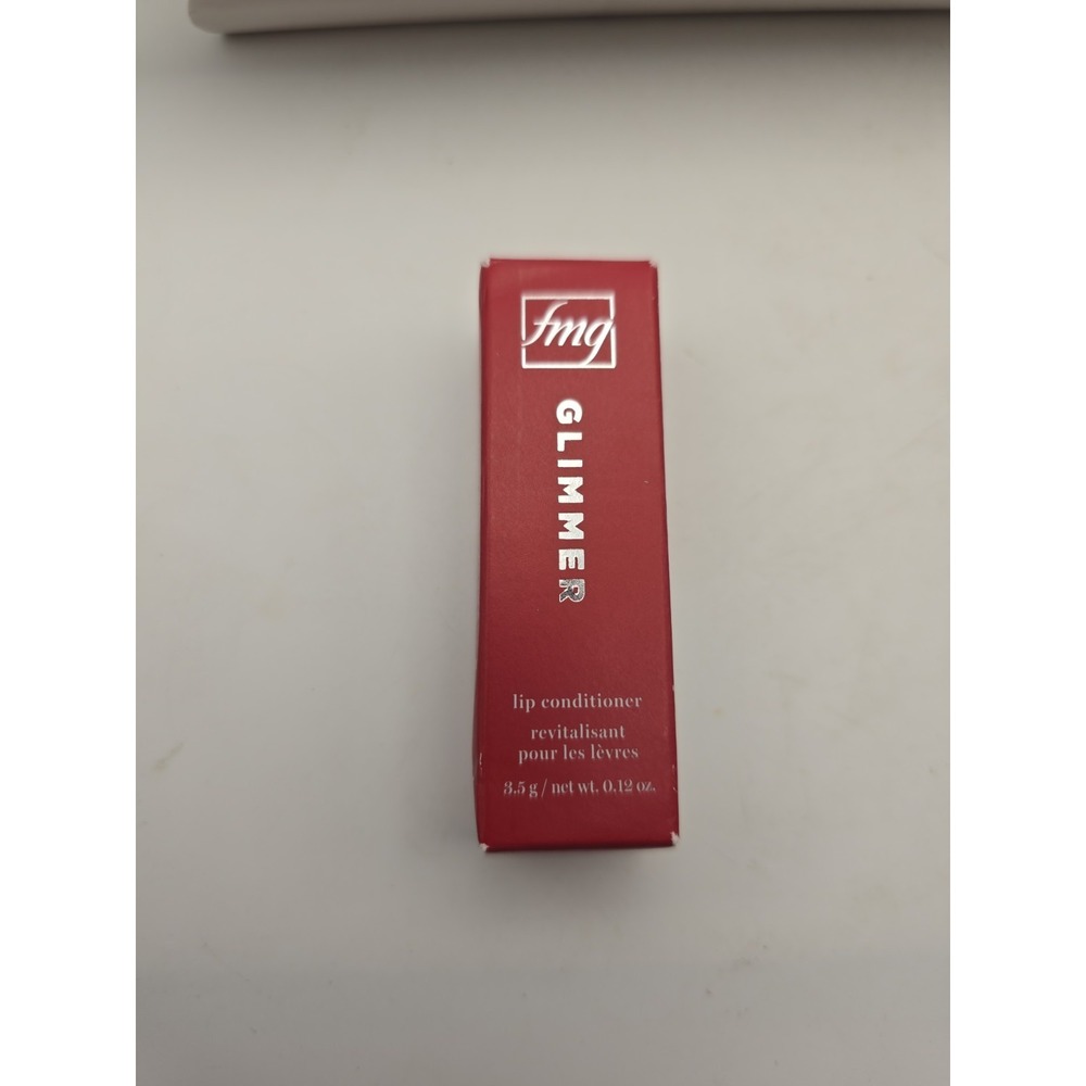 Avon fmg Glimmer Lip Conditioner BRAND NEW in BOX